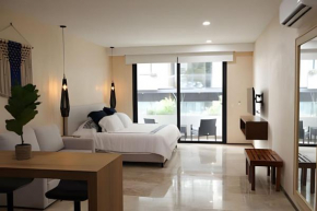 Private Luxury Studio with Pool